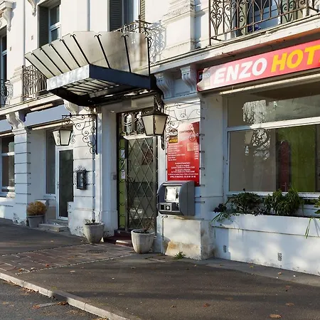 Enzo Hotels Contrexeville *