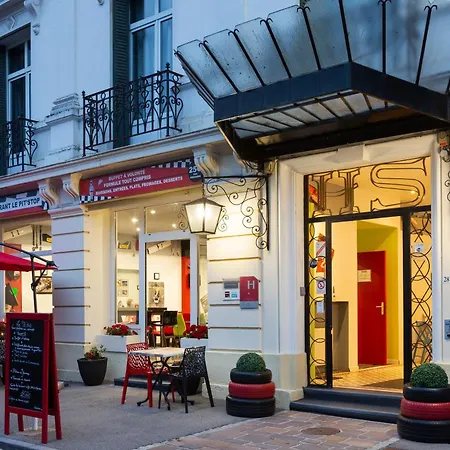 Enzo Hotels Contrexeville * Contrexeville