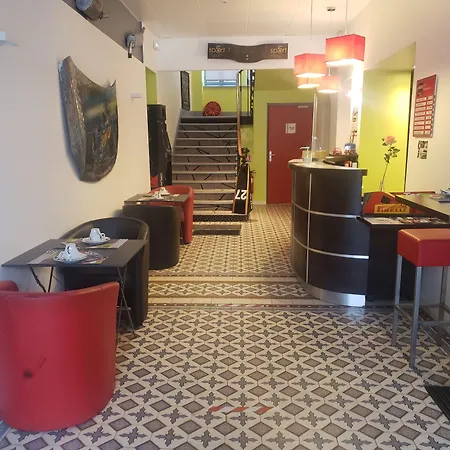 Enzo Hotel *