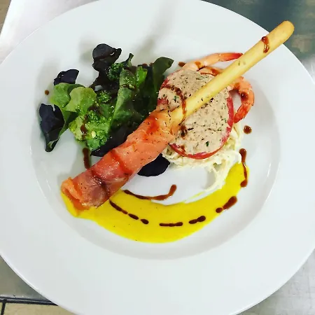 Enzo Hotel *
