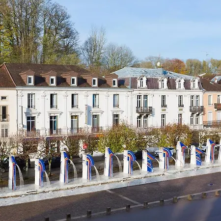Enzo Hotels Contrexeville * Contrexeville