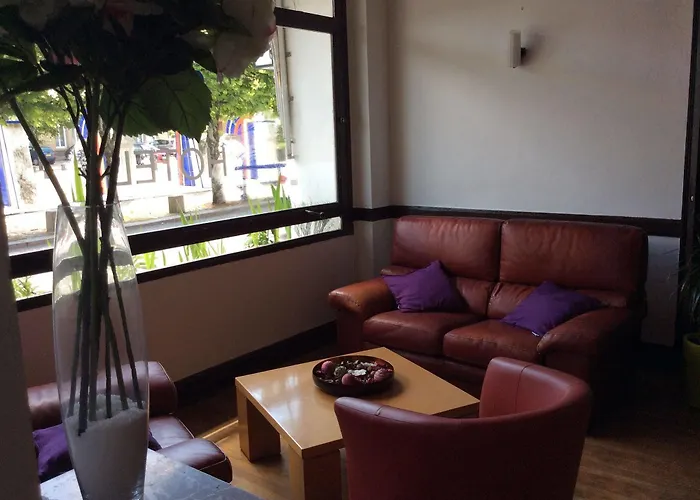 Отель Enzo Контрексвиль